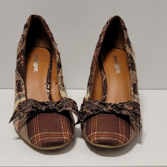 Bongo Plaid Pumps, Size 7.5 - Picture 3 of 6